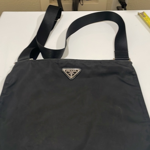 Prada Black Nylon Crossbody Zippered Bag—Adjustable Strap—BEAUTIFUL! Very Nice! - Picture 11 of 12